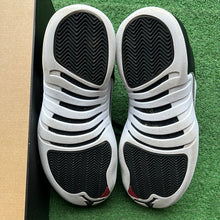 Load image into Gallery viewer, Jordan Playoff 12s Size 9.5
