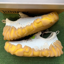 Load image into Gallery viewer, Crocs Salehe Bembury Junipers Size 13
