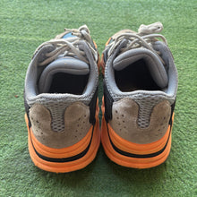 Load image into Gallery viewer, Yeezy Wash Orange 700s Size 7.5
