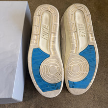 Load image into Gallery viewer, Jordan Union 2s Size 8

