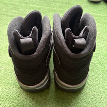 Load image into Gallery viewer, Jordan Chrome 8s Size 10
