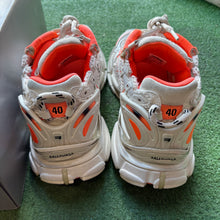Load image into Gallery viewer, BB Runners Size 40
