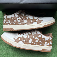 Load image into Gallery viewer, AM Stars Low Tops Size 41
