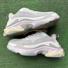 Load image into Gallery viewer, Balenciaga Triple S Size 36
