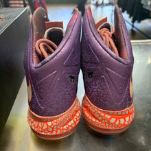 Load image into Gallery viewer, Nike LeBron All Star 10s Size 12

