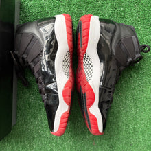 Load image into Gallery viewer, Jordan Bred 11s Size 10
