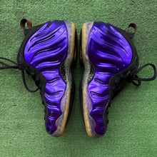 Load image into Gallery viewer, Nike Phoenix Suns Foamposites Size 8
