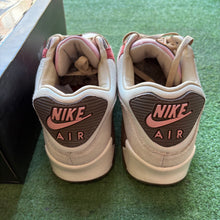 Load image into Gallery viewer, Nike Air Max Bacon 90s Size 11
