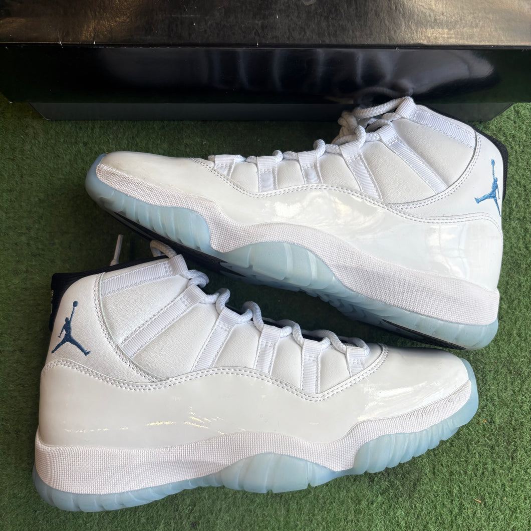 Jordan Legend Blue 11s Size 9.5