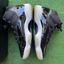 Load image into Gallery viewer, Jordan Space Jam 11s Size 12

