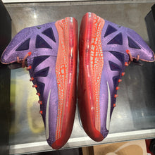 Load image into Gallery viewer, Nike LeBron All Star 10s Size 12
