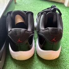 Load image into Gallery viewer, Jordan 72-10 11 Lows Size 9.5
