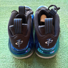 Load image into Gallery viewer, Nike Foamposites Size 11
