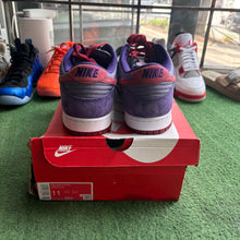 Load image into Gallery viewer, Nike Plum Low Dunks Size 11
