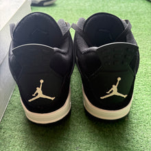 Load image into Gallery viewer, Jordan White Thunder 4s Size 11
