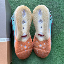 Load image into Gallery viewer, Nike LeBron Mimi Plange Daughters Floral Low 18s Size 11.5
