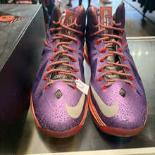 Load image into Gallery viewer, Nike LeBron All Star 10s Size 12
