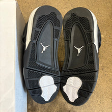 Load image into Gallery viewer, Jordan White Thunder 4s Size 7Y
