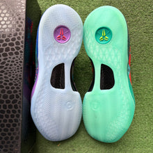 Load image into Gallery viewer, Nike Kobe What The 8s Size 9
