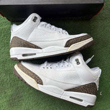 Load image into Gallery viewer, Jordan Mocha 3s Size 10
