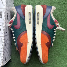 Load image into Gallery viewer, Nike Air Max Kasina 1s Size 10.5
