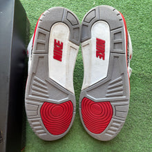 Load image into Gallery viewer, Jordan Fire Red 3s Size 11
