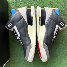 Load image into Gallery viewer, Jordan Rare Air 3s Size 8.5
