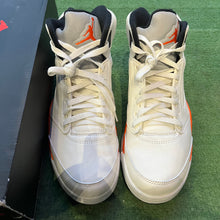 Load image into Gallery viewer, Jordan Shattered Backboard 5s Size 10.5
