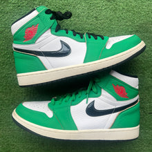 Load image into Gallery viewer, Jordan Lucky Green 1s Size 11W/9.5M
