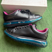 Load image into Gallery viewer, Alexander McQueen Oversized Size 45

