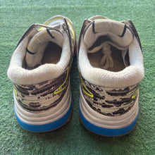 Load image into Gallery viewer, GG Sneakers Size 8

