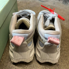 Load image into Gallery viewer, Off White ODSY-1000s Size 38
