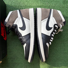Load image into Gallery viewer, Jordan Mocha 1s Size 14
