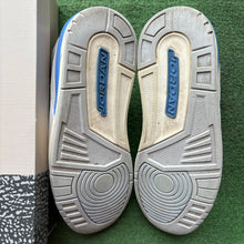 Load image into Gallery viewer, Jordan Lucky Shorts 3s Size 10.5
