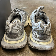 Load image into Gallery viewer, Balenciaga 3XL Size 45
