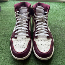Load image into Gallery viewer, Jordan Bordeaux 1s Size 12
