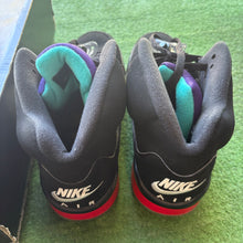 Load image into Gallery viewer, Jordan Top 3 5s Size 10.5
