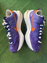 Load image into Gallery viewer, Nike Dark Iris Vaporwaffles Size 9
