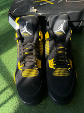 Load image into Gallery viewer, Jordan Thunder 4s Size 13

