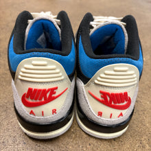 Load image into Gallery viewer, Jordan Rare Air 3s Size 9.5
