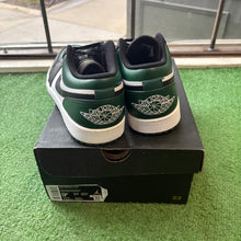 Load image into Gallery viewer, Jordan Noble Green 1 Lows Size 9.5
