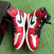 Load image into Gallery viewer, Jordan Homage 1s Size 12

