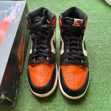 Load image into Gallery viewer, Jordan Shattered Backboard 1s Size 6Y
