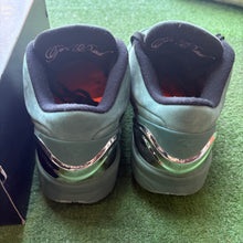 Load image into Gallery viewer, Nike Kobe Girl Dad 4s Size 10.5
