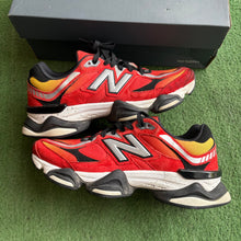 Load image into Gallery viewer, New Balance 9060s Size 10.5
