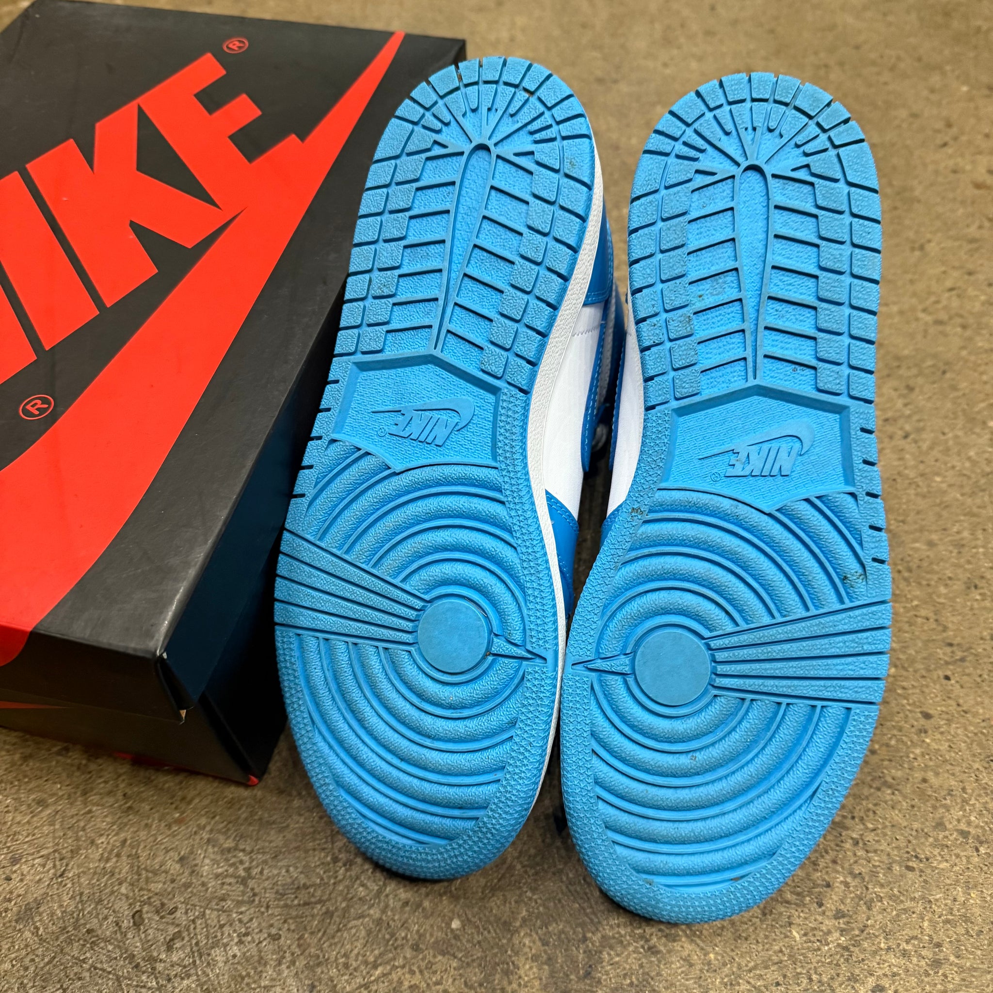 jordan 1 university blue 5.5 y