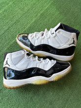 Load image into Gallery viewer, Jordan Concord 11s Size 11

