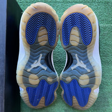 Load image into Gallery viewer, Jordan Space Jam 11s Size 12
