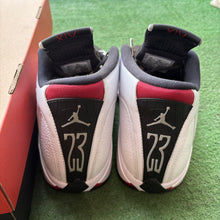 Load image into Gallery viewer, Jordan Black Toe 14s Size 9
