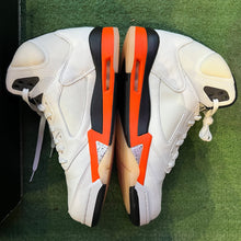 Load image into Gallery viewer, Jordan Shattered Backboard 5s Size 10.5
